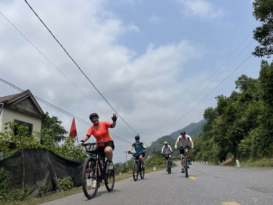 Grand Cycle Tour from Ho Chi Minh City to Hanoi 21 Days